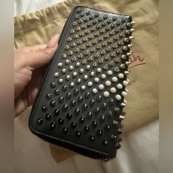 Christian Louboutin Panettone Spiked Black Wallet - Picture 4 of 14